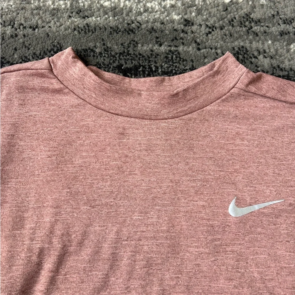 NIKE Dri- Fit Running Crewneck Sweatshirt With Hand Covers & Thumbholes